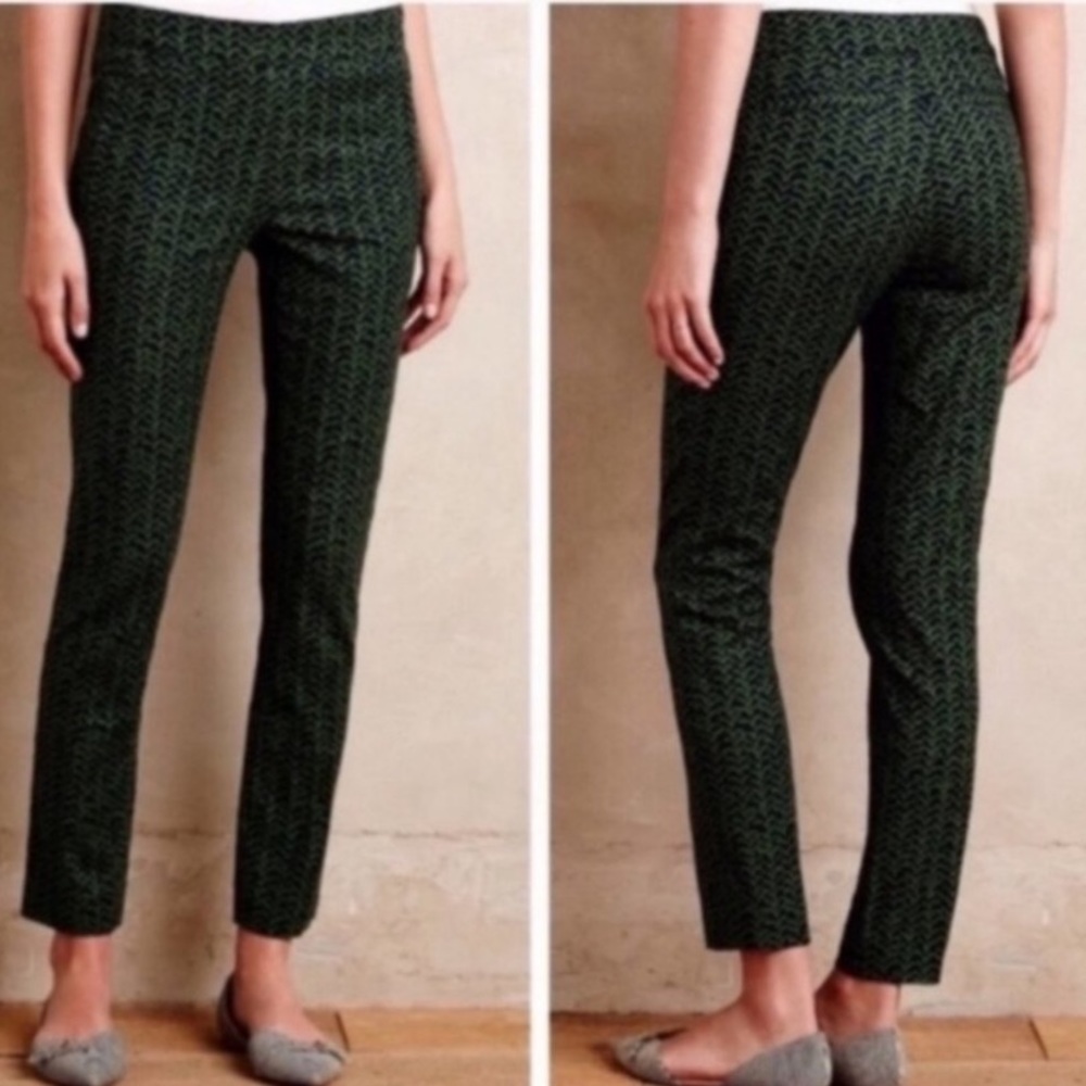 Anthropologists Ankle length pants.